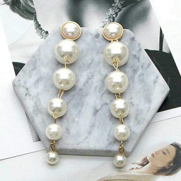 * Drop Pearl Globe Dangle Earlings* - Picture 5 of 5